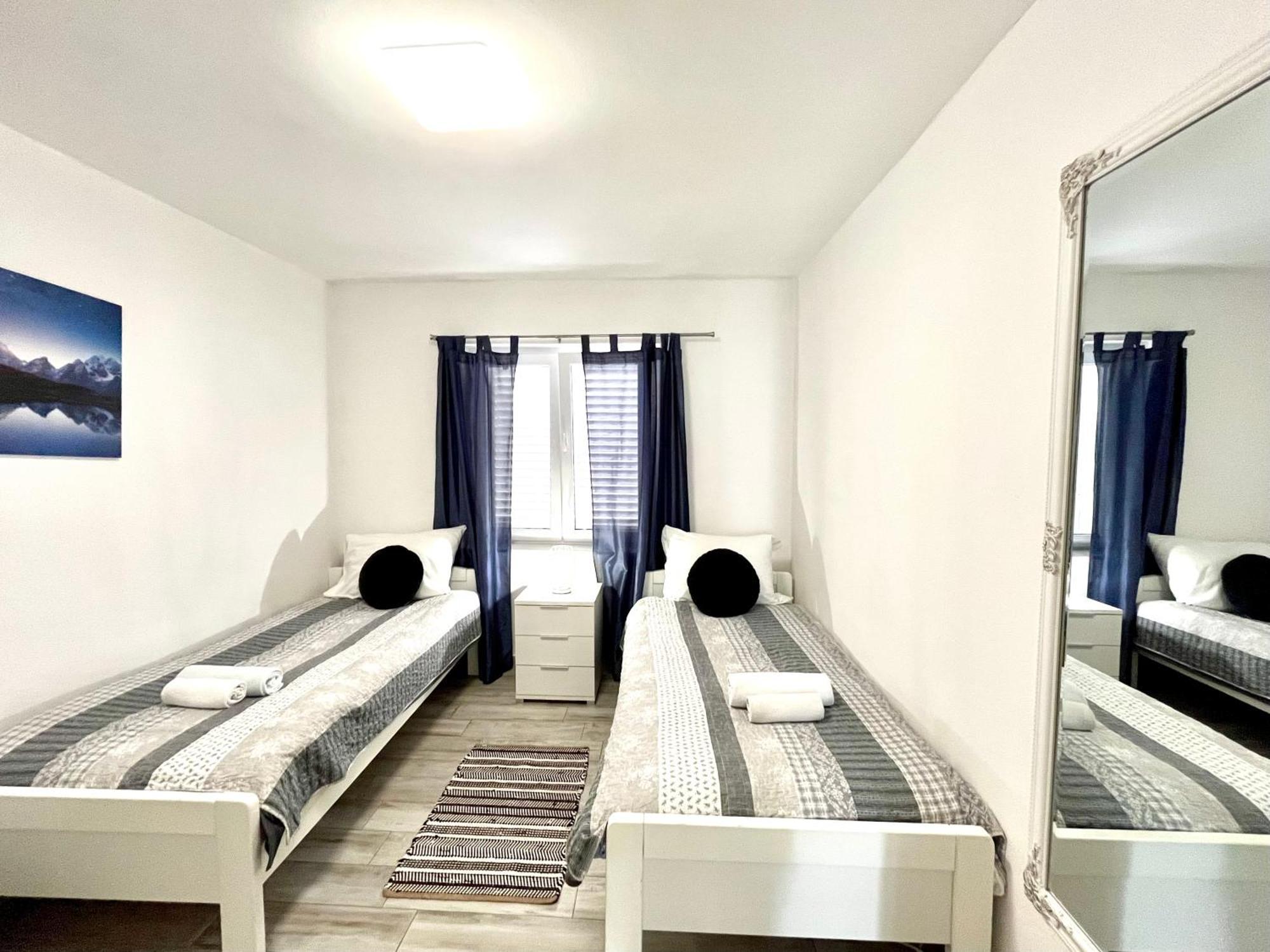Apartments Monica Dubrovnik Exterior photo